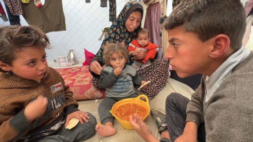 Children in Gaza Scavenge for Food to Sustain Their Families