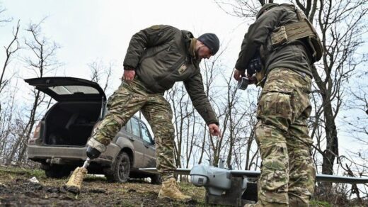 Zelensky Claims 'Artificial Shortage' of Weapons in Ukraine War Aids Putin