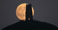 Spectacular Supermoon Illuminates UK Skies in Final 2024 Display