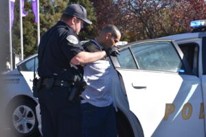 ‘It’s a felony?’ Shoplifting suspects discuss new California law in back of patrol car