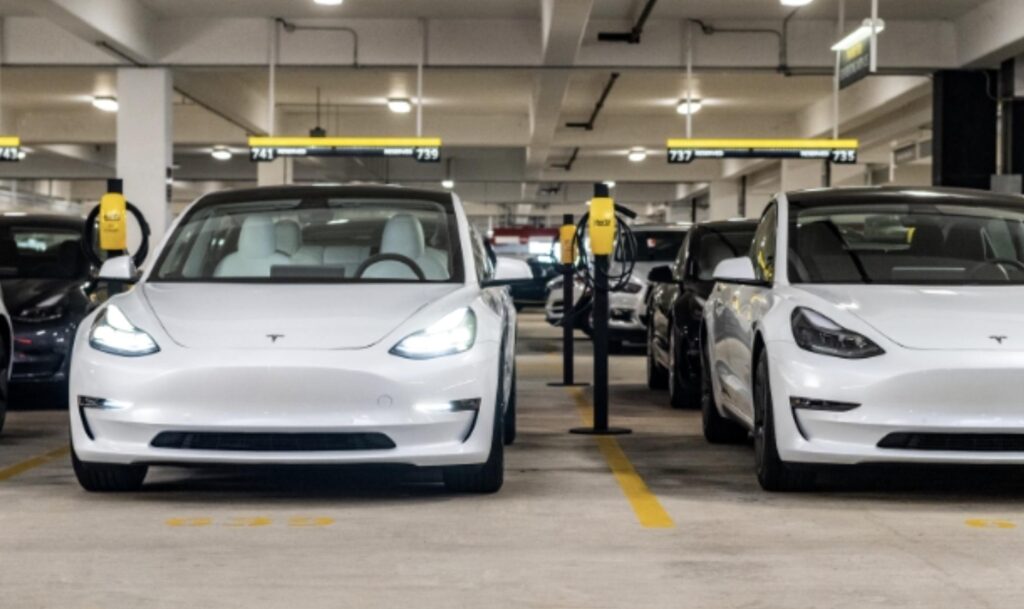 Hertz Is So Desperate To Unload Tesla Inventory It’s Asking Customers If They Just Want To Keep Their Rentals [UPDATE]