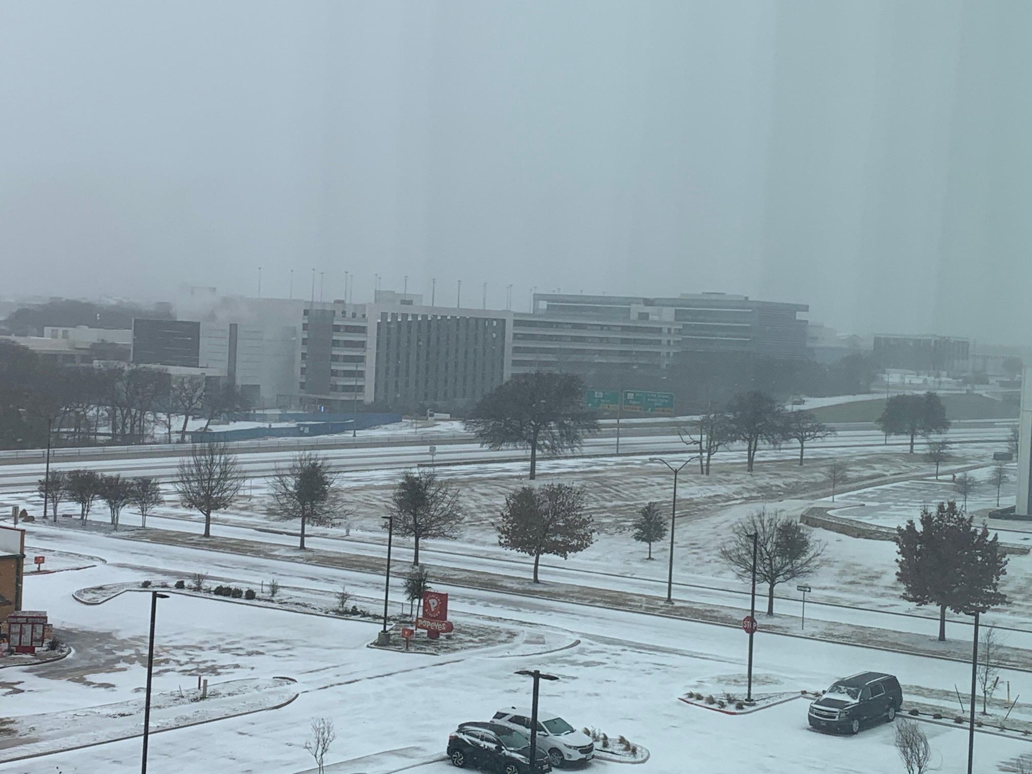 Dallas weather: Winter storm watch issued, freezing temps continue and snow likely Thursday