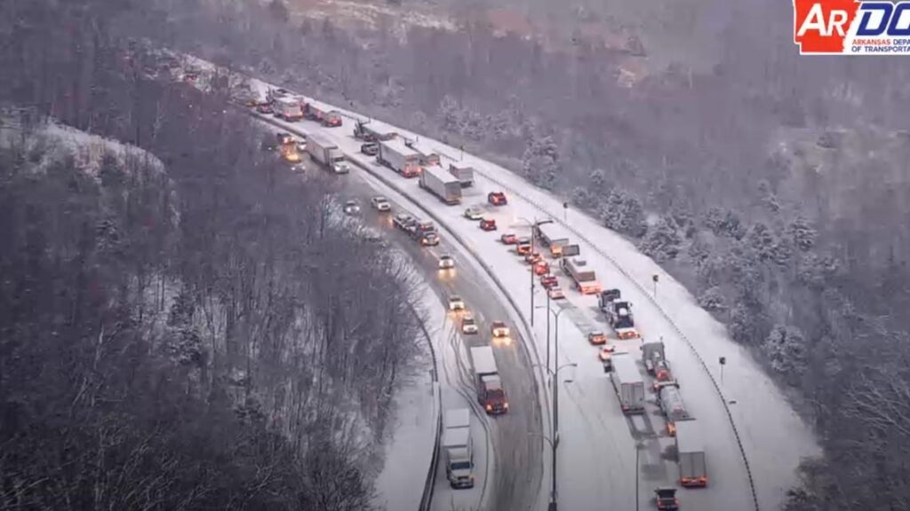 Arkansas Department of Transportation reports multiple vehicle crashes due to snow