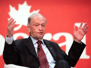 Canada’s former leader Chrétien has blunt advice for Trump: ‘Give your head a shake!’