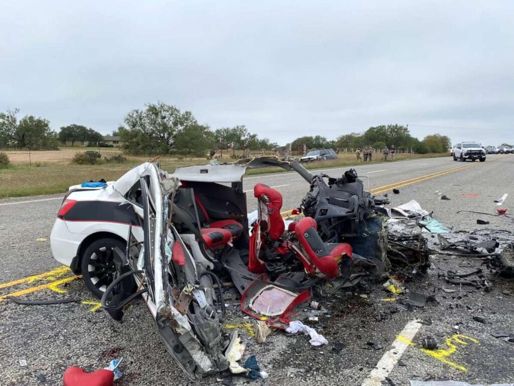 At least one dead in I-10 crash; expect major traffic delays