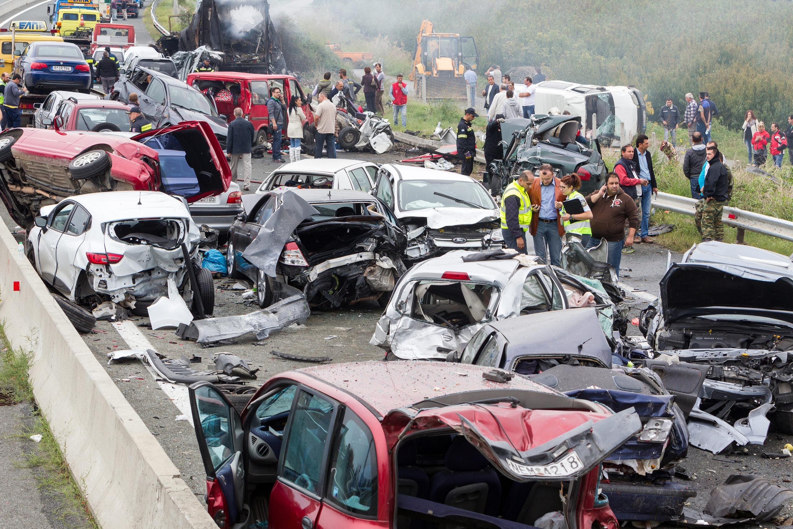 One killed in pile-up crash that shut down 805 freeway