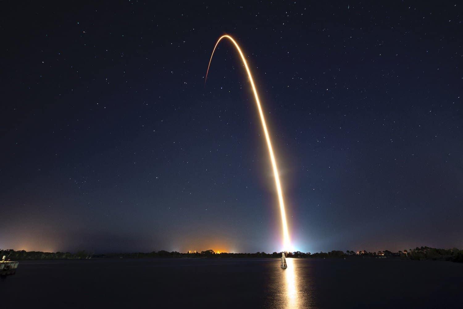 Giant ‘white streak’ appears over multiple US states as Chinese rocket dumps experimental fuel in space
