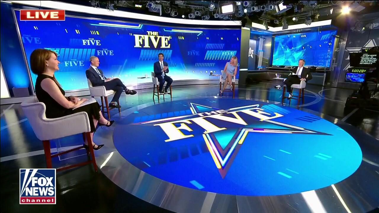 Fox News Host Apologizes to ‘Entire World’ for Cable News Chaos