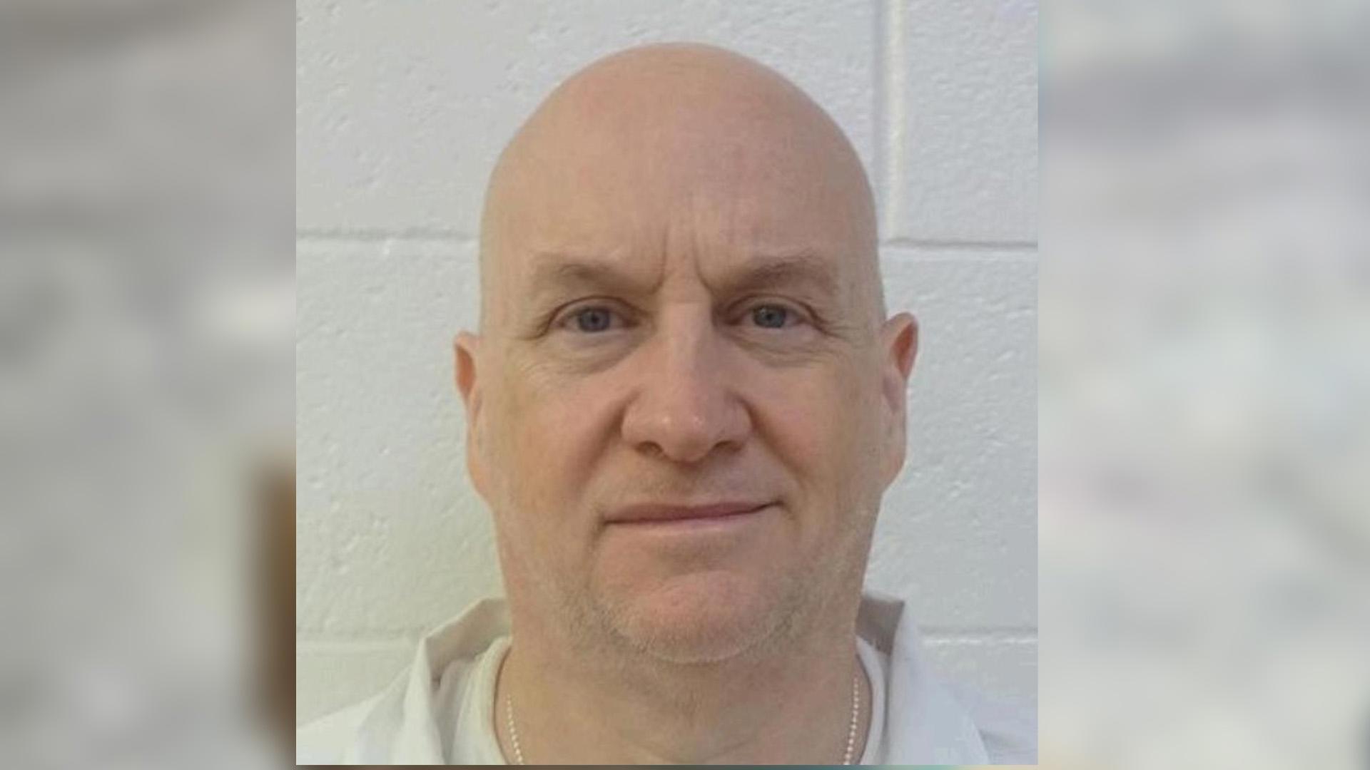 Former police chief, serving murder and rape sentences, escapes from Arkansas prison